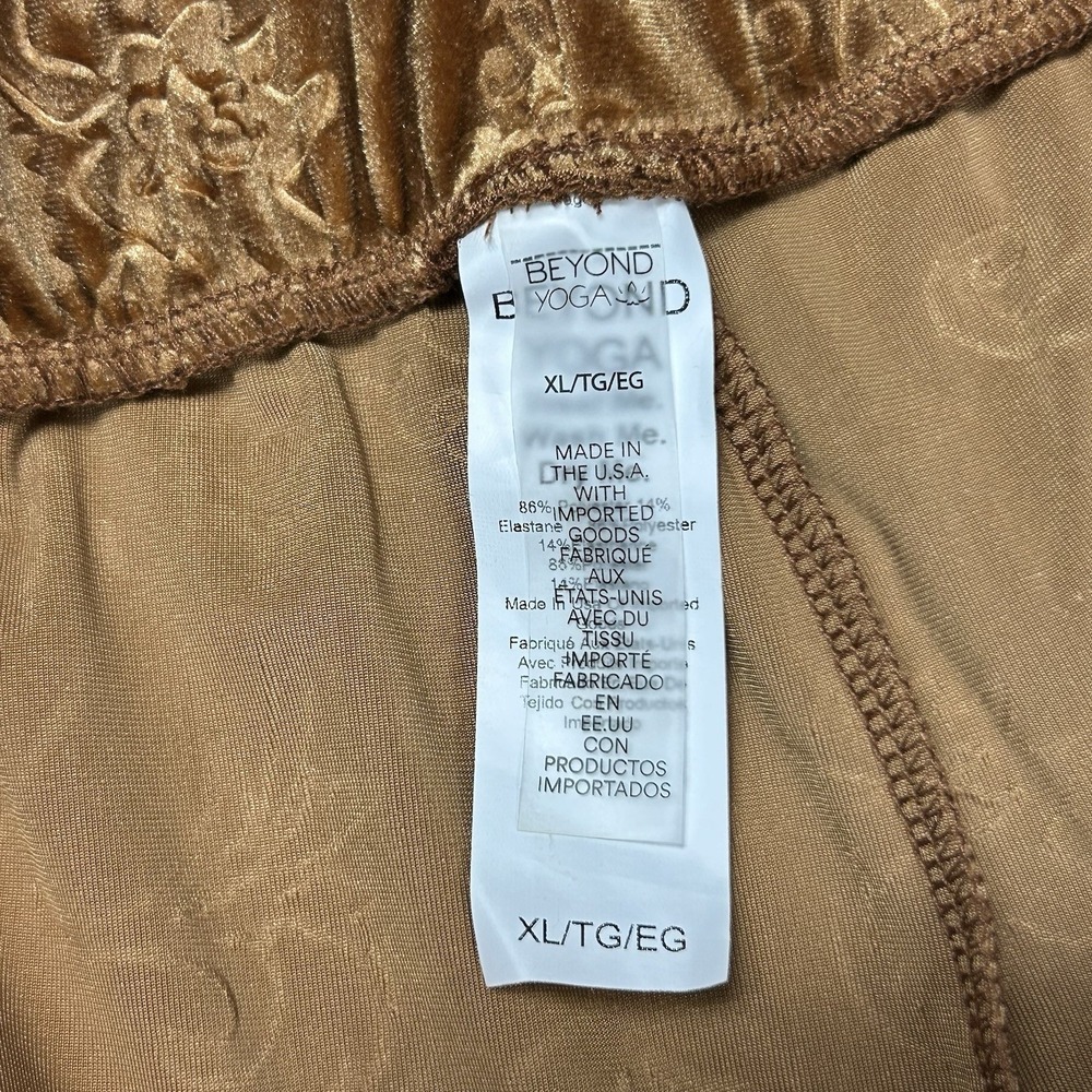 NEW Beyond Yoga Best Dressed Pant Bronze Womens XL Velvet Wide Leg Paisley Print - Picture 6 of 11